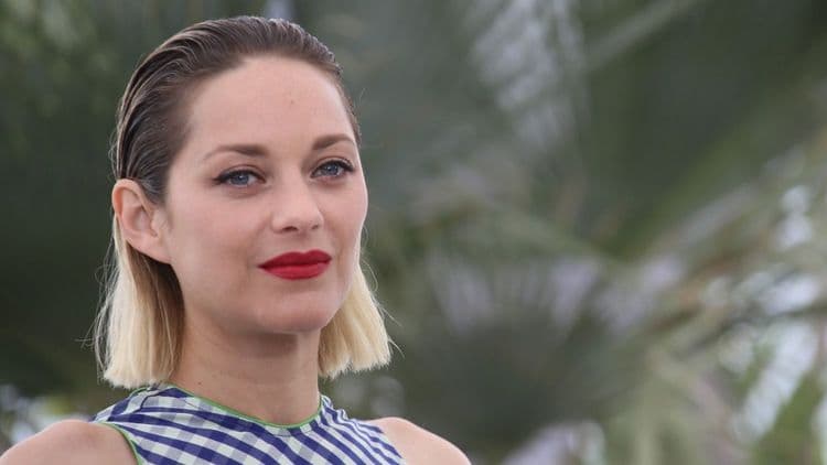 Marion Cotillard fait des révélations inédites sur sa mort ratée dans Batman