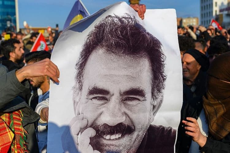 Öcalan, l'icône kurde, de la guerre à la paix