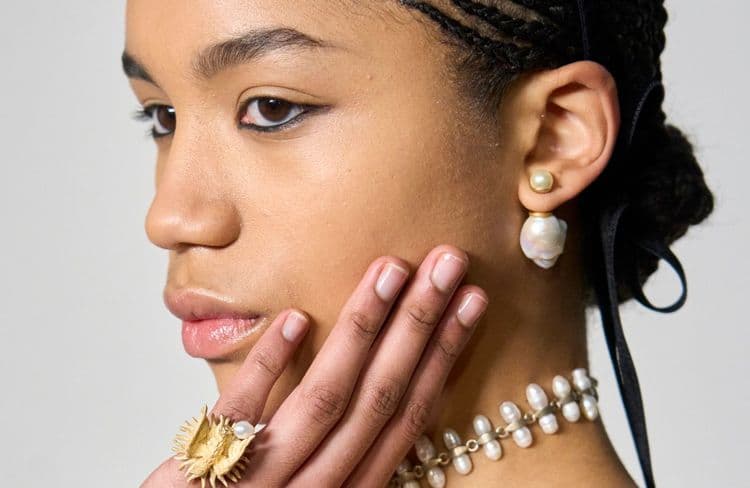 Voici la couleur de vernis que l’on va toutes adopter au printemps
