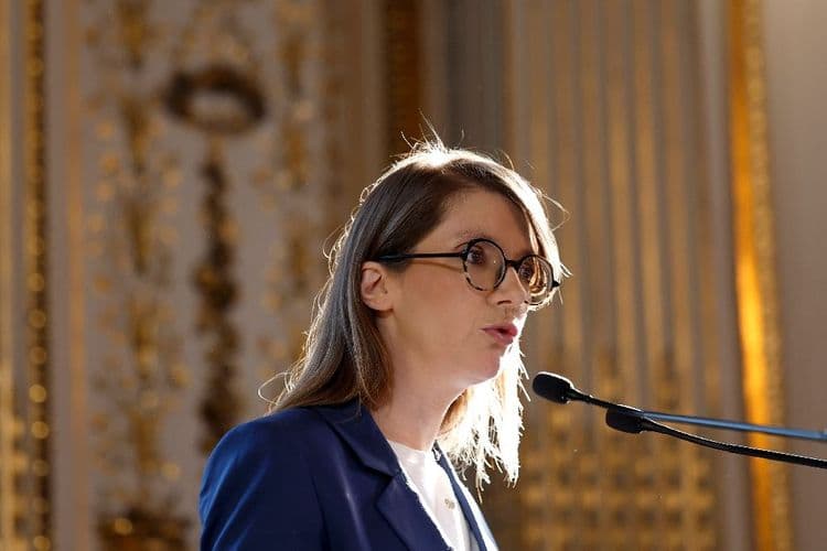 Meurtre dans une mosquée: pour Bergé, le terme "islamophobie" pas "approprié"