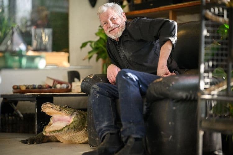 Près de Nantes, un septuagénaire devient youtubeur pour sauver ses animaux sauvages