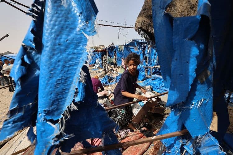 Israël élargit son offensive à Gaza, appels croissants à faire taire les armes