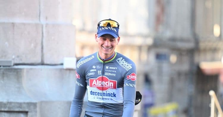 Van der Poel domine Pogacar au sprint