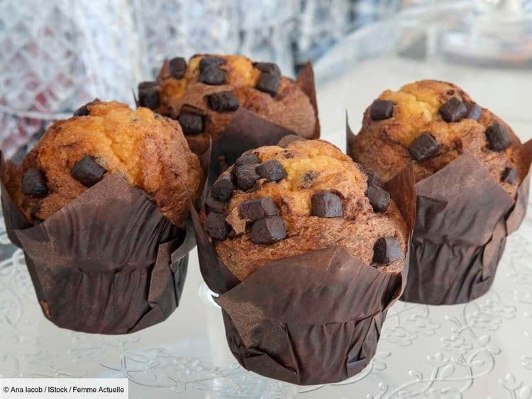 Vous n'avez pas de moules à muffins ? Testez cette astuce géniale avec du papier sulfurisé