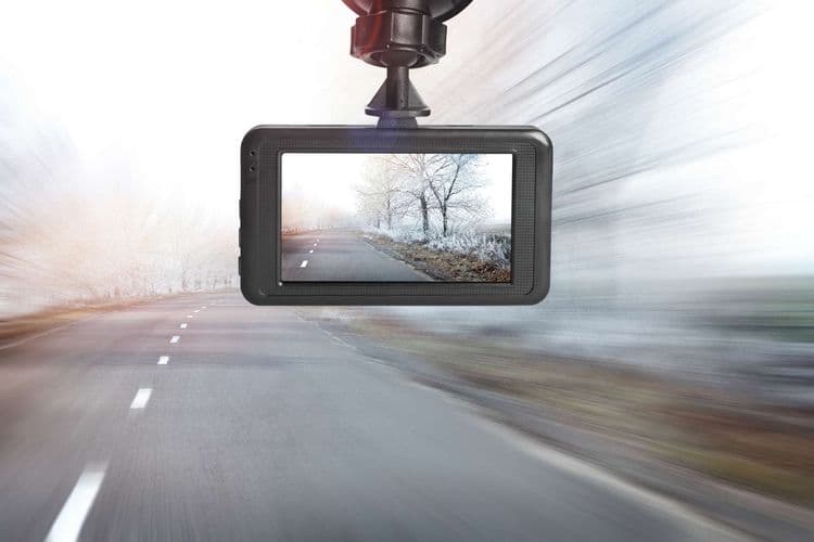Qu'est-ce que la dashcam (ou caméra embarquée) en voiture ?