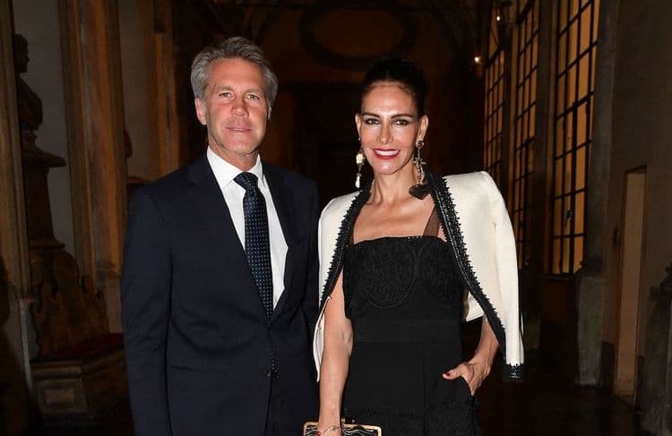 Emmanuel-Philibert de Savoie, séparé de Clotilde Courau, il officialise sa relation avec Adriana Abascal