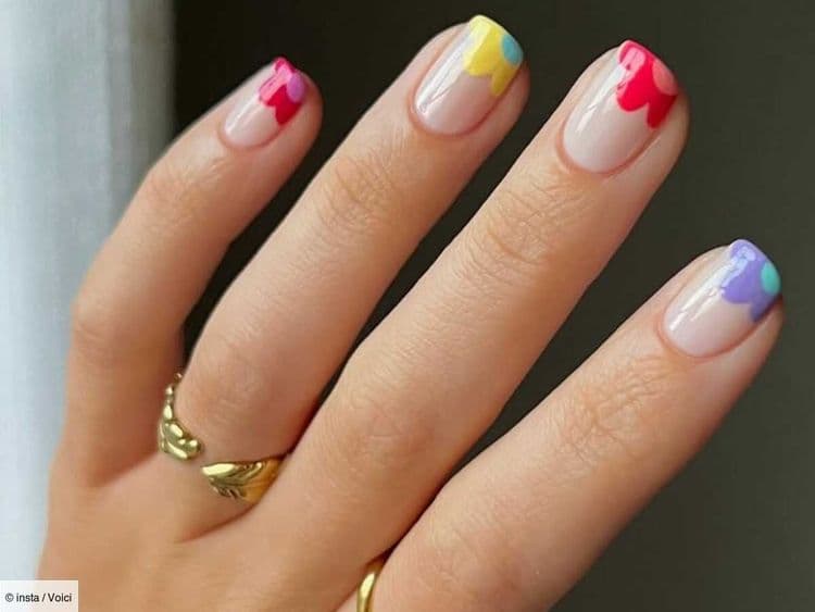 Tendance manucure : les Daisy nails, l'esthétique florale des années 60 à adopter cet été