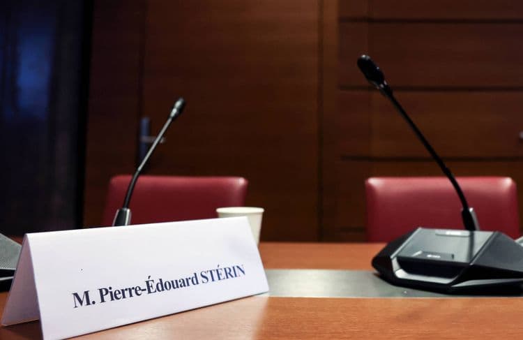 Qui est Pierre-Édouard Stérin, le milliardaire conservateur qui fait faux bond à l'Assemblée nationale