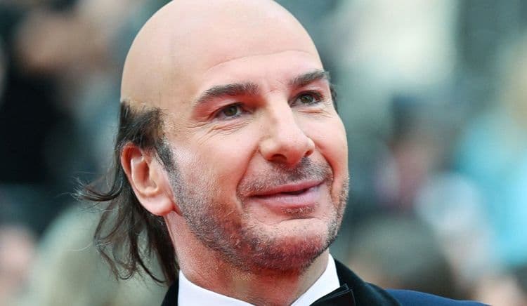 "J'ai un peu flippé" : Michaël Youn braqué avec une arme à feu sur la tempe, cette nuit où tout a failli basculer