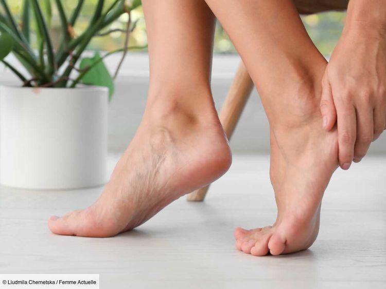 Hygiène des pieds : voici l'ingrédient naturel que l'on a tous chez soi pour avoir des pieds en bonne santé selon une dermatologue