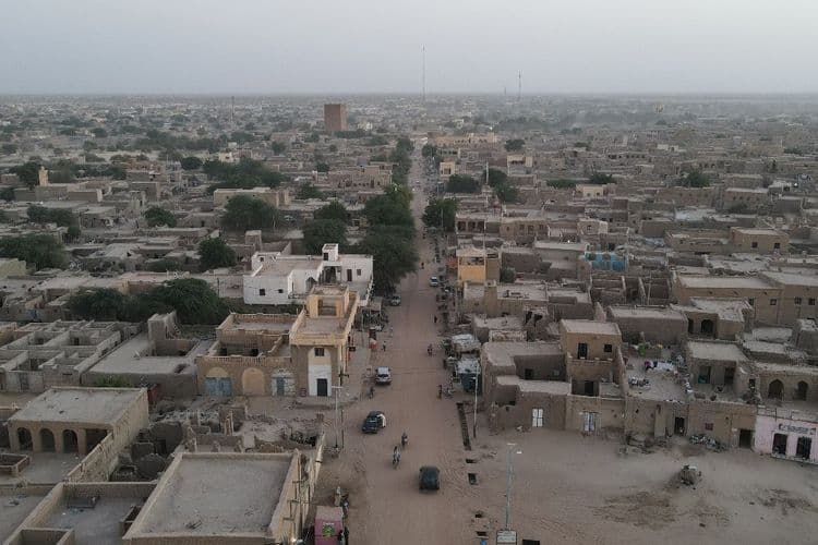 Mali: attaques jihadistes présumées contre l'armée dimanche et lundi, lourd bilan