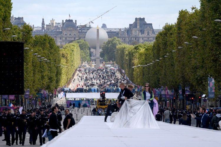 JO de Paris: une ultime fête sur les Champs-Elysées pour célébrer l'équipe de France