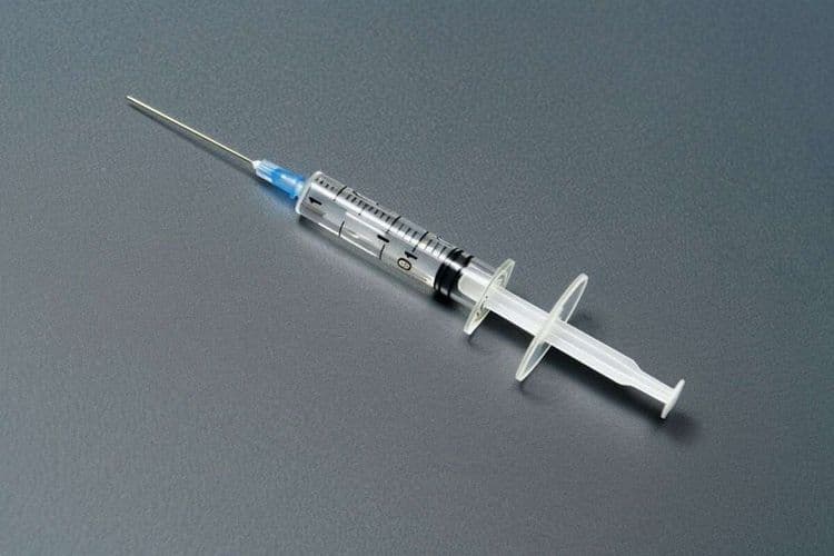 Les États-Unis valident un traitement innovant contre le VIH : deux piqûres annuelles pour 28 218 dollars