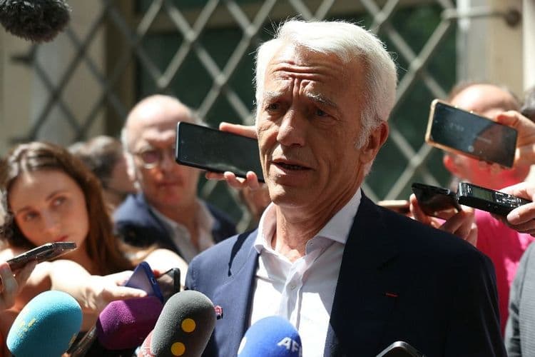 Toujours pas de fumée blanche, au dernier jour du conclave des retraites