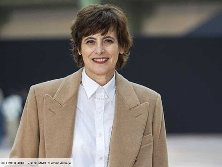 "Mon maquillage est plus léger" : Inès de la Fressange nous dévoile ses secrets et produits préférés pour un makeup naturel