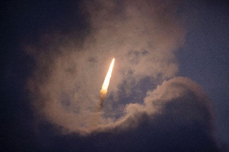Enquête au Kenya après la chute d'un débris spatial