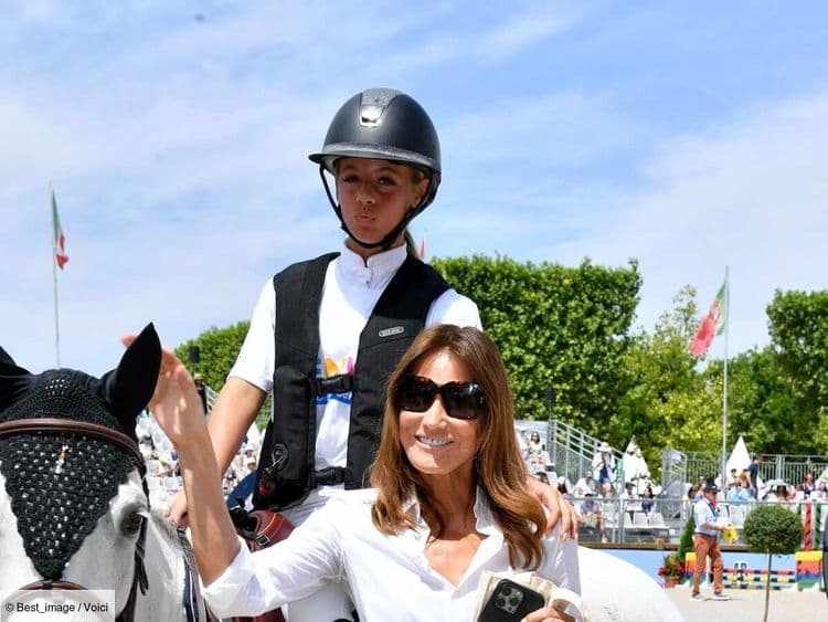 Giulia Sarkozy : ce précieux conseil que lui a donné Carla Bruni après la polémique de sa vidéo sur Nicolas Sarkozy et l'affaire Kadhafi