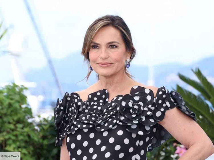 A Cannes, Mariska Hargitay (New York Unité Spéciale) révèle un secret vieux de 30 ans : son vrai père n'est pas Mickey Hargitay mais Nelson Sardelli