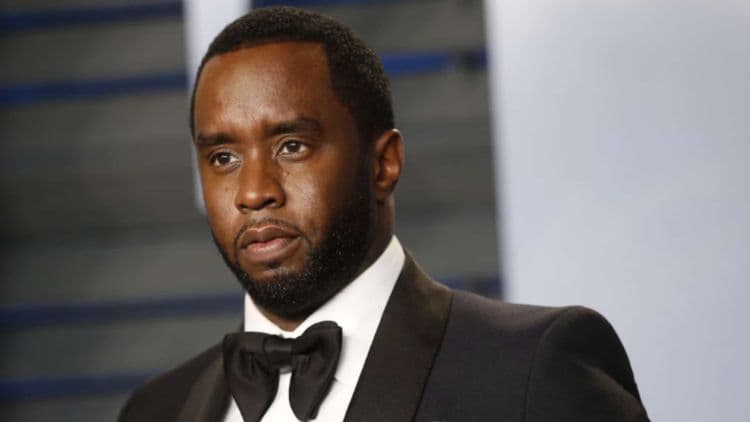 Procès de P.Diddy : son ex humiliée au tribunal, elle fond en larmes devant des messages !