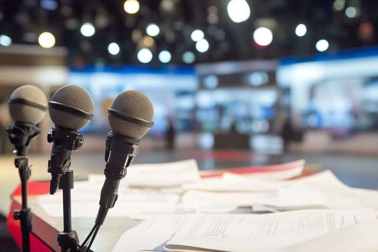 Anne-Sophie Lapix débarque sur M6 et RTL en 2025 : une présence médiatique incontournable