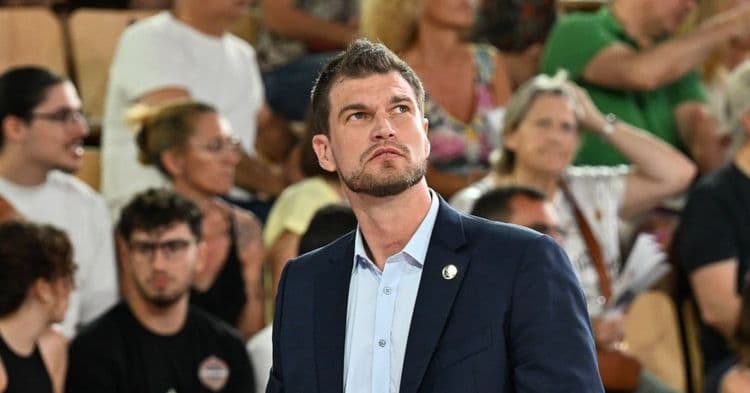 Elite: Splitter et Hayes font leurs adieux