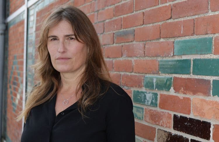 Qui est Lola Doillon, la réalisatrice compagne de Cédric Klapisch et fille de Jacques Doillon ?