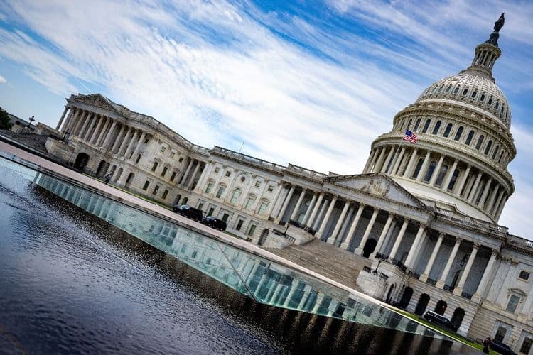 Le Sénat américain se rapproche d'une adoption de la "grande et belle loi" de Trump
