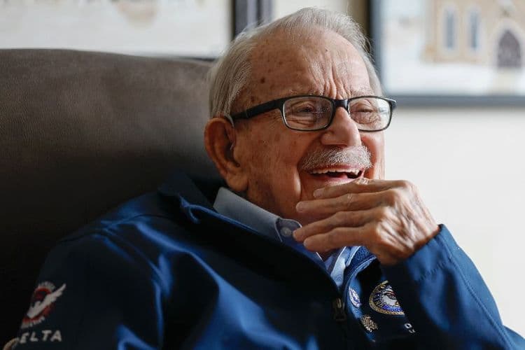 "C'est comme si c'était hier": 80 ans après, un vétéran américain raconte le Débarquement