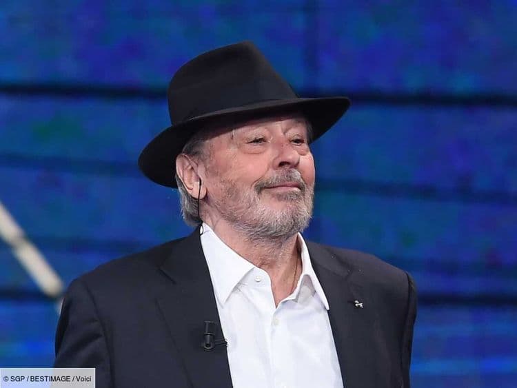 “Le chat est à côté de lui” : Alain Delon n'est pas seul dans son cercueil, Alain-Fabien Delon dévoile la “dernière volonté” de son père