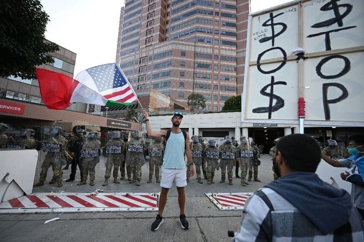 Trump essuie un revers judiciaire dans sa réponse aux manifestations de Los Angeles