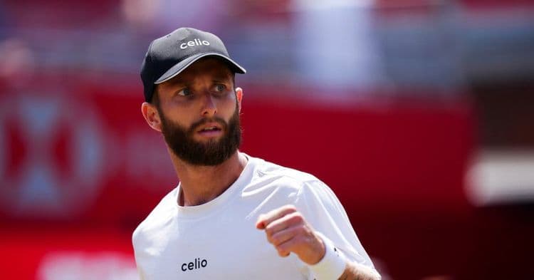 Majorque: Moutet qualifié pour les demies