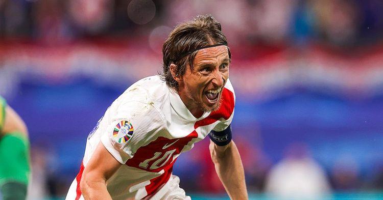 La Croatie s'en remet à Modric, l'Espagne cartonne à 10