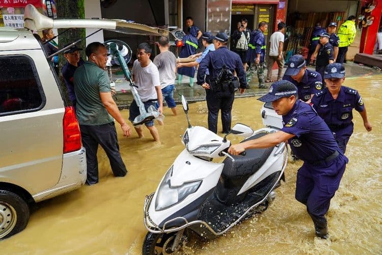 Plus de 80.000 personnes évacuées après des inondations dans le sud-ouest de la Chine (médias d'Etat)