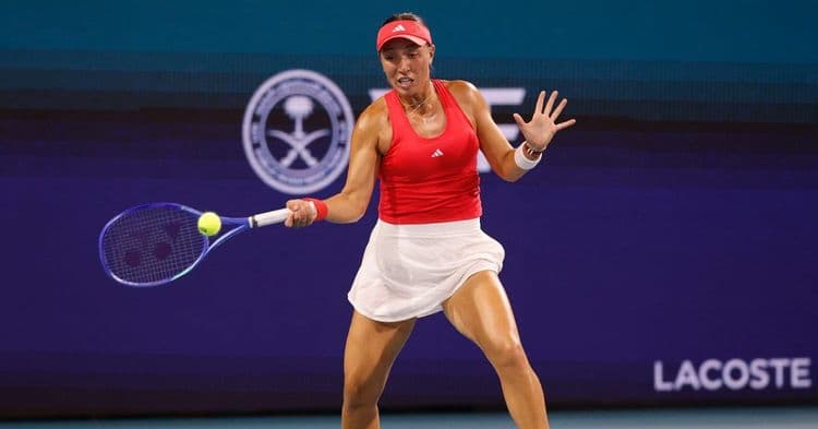 Miami: Pegula qualifiée pour les demi-finales