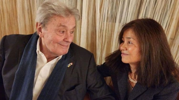 Hiromi Rollin : détruite depuis la mort d'Alain Delon, elle fait de lourdes révélations
