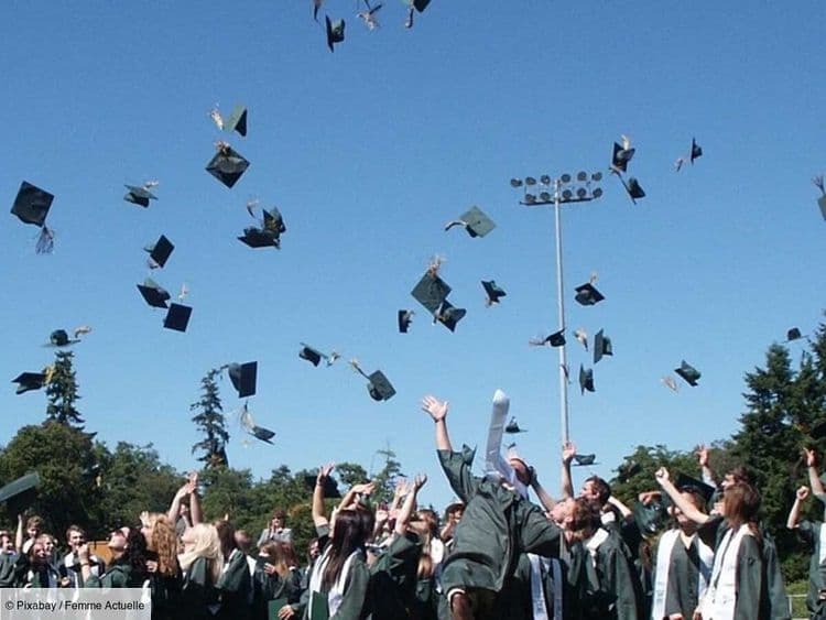 Votre adolescent vient d’obtenir le bac ? Voici tout ce qu’il peut obtenir grâce à son diplôme !