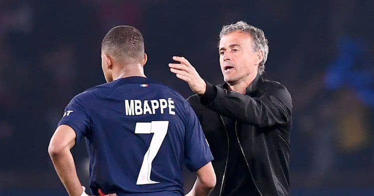 PSG, un ancien coéquipier de Mbappé balance