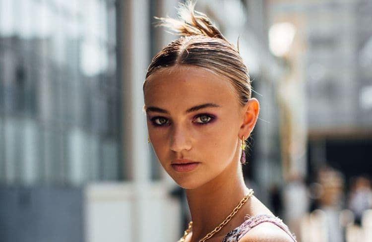 Makeup Stockholm : les 5 règles pour sublimer une peau et des cheveux blonds