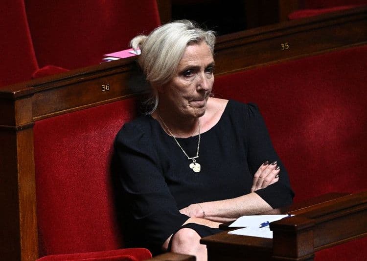 Budget: Le Pen n'a pas encore décidé de censurer mais a peu de confiance en Bayrou