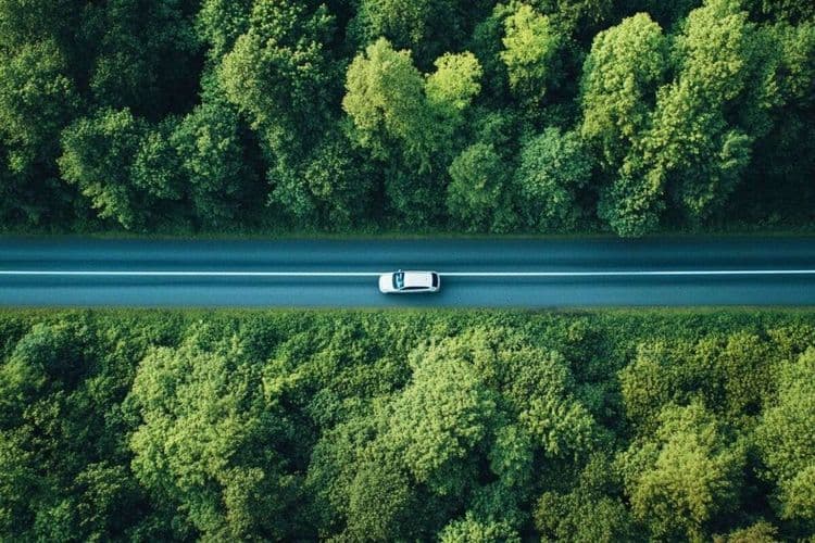 Édouard Philippe défend sa décision sur les 80 km/h, affirmant l’absence d’intention de nuire