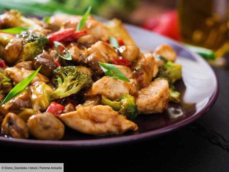 Blancs de poulet rôtis au Air Fryer avec des petits légumes : la recette de la délicieuse marinade