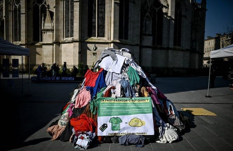 Fast-fashion : pourquoi la proposition de loi fait débat