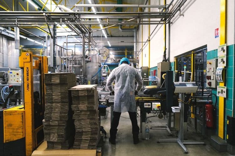 Emploi des seniors: l'issue de la négociation repoussée à mardi