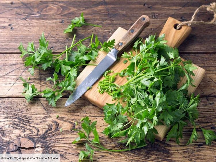 Gardez votre herbes aromatiques bien fraîches grâce à cette technique vraiment futée