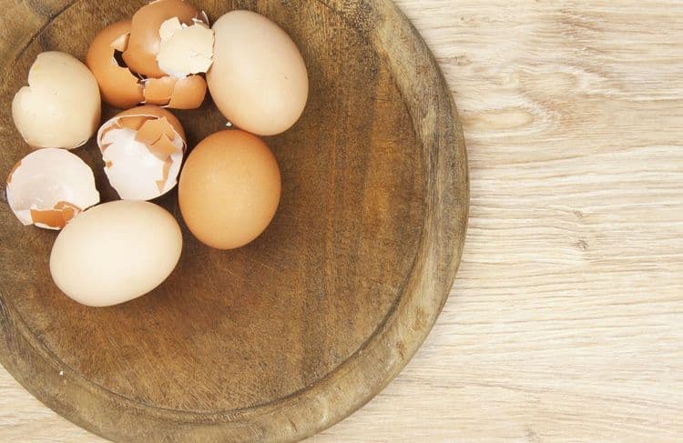 4 astuces pour écaler les œufs plus rapidement