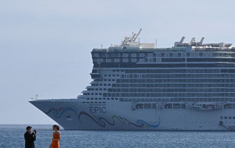 Après Nice, Cannes limite le nombre de paquebots géants dans sa baie