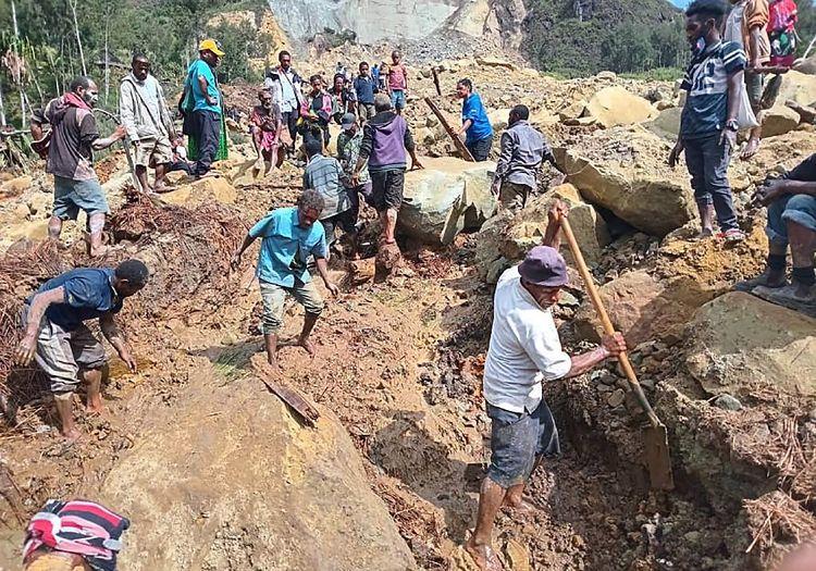 Papouasie-Nouvelle-Guinée: plus de 2.000 personnes ensevelies dans un glissement de terrain, selon les autorités