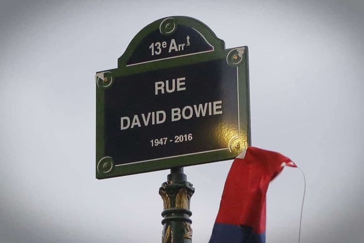 David Bowie : une rue en hommage à l’icône inaugurée à Paris