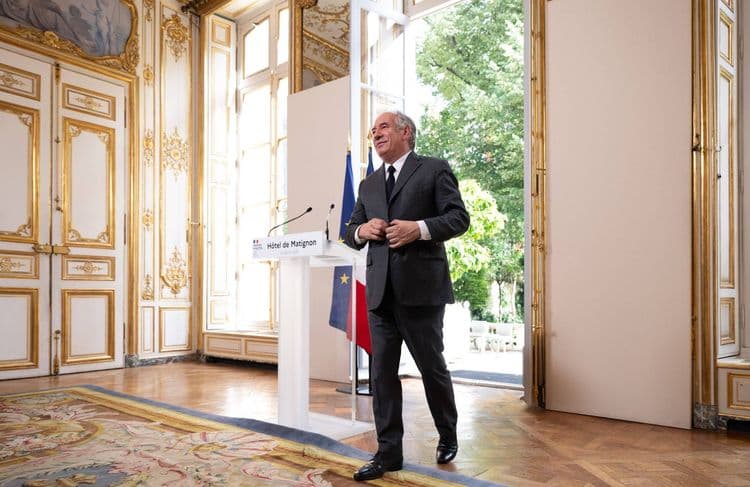 Carrières hachées, pensions… Ce qu’a annoncé François Bayrou pour la retraite des femmes