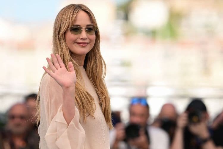 Cannes: Jennifer Lawrence, mère à la folie dans "Die, My Love"